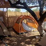 Ullishtja Parque de Campismo *